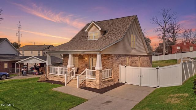 2208 Hiwassee Drive, Kingsport, TN 37664
