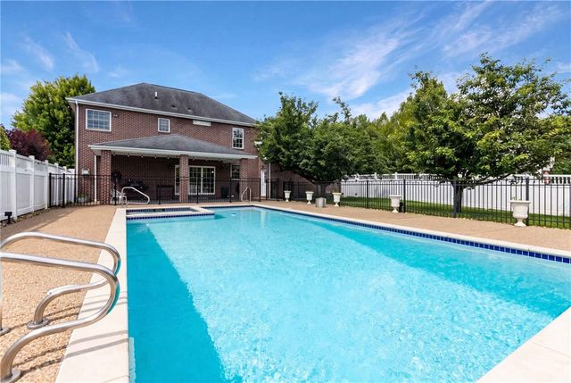 110 Timberline Dr, N Franklin Twp, PA 15301