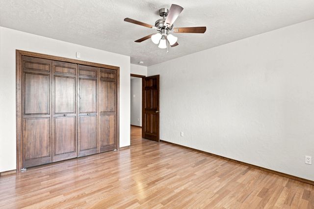 1301 Ridgecrest Loop SE, Albuquerque, NM 87108
