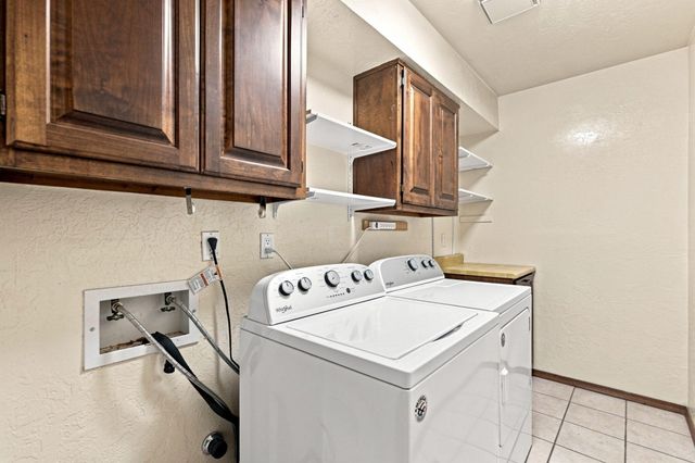 1301 Ridgecrest Loop SE, Albuquerque, NM 87108