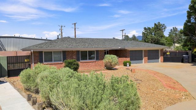 1301 Ridgecrest Loop SE, Albuquerque, NM 87108