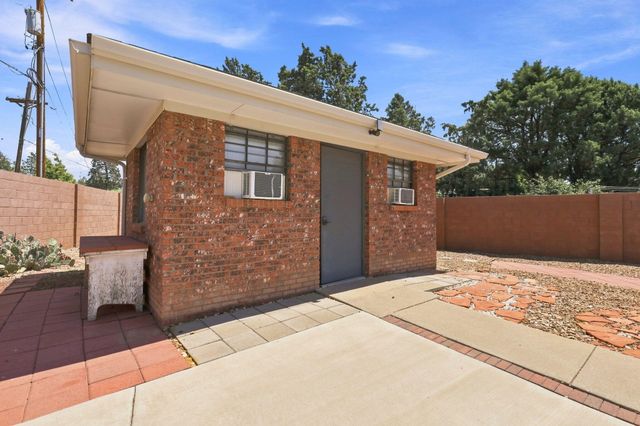 1301 Ridgecrest Loop SE, Albuquerque, NM 87108