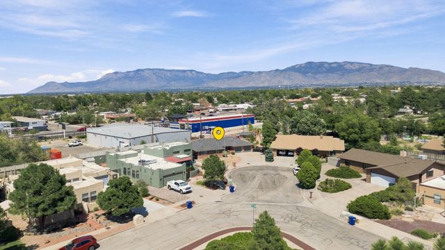 1301 Ridgecrest Loop SE, Albuquerque, NM 87108