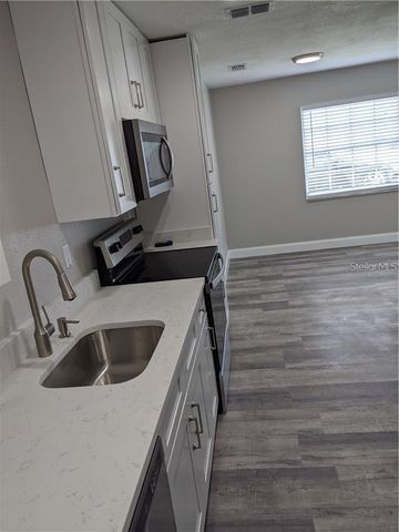 1512 E HARDING STREET, Orlando, FL 32806