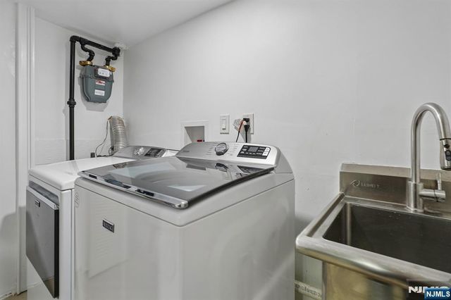 39-23 Morlot Avenue, Fair Lawn, NJ 07410