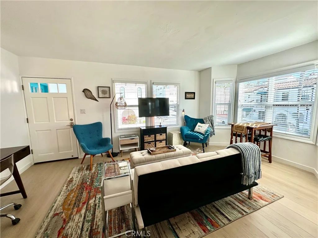 116 Avenida Serra 3, San Clemente, CA 92672