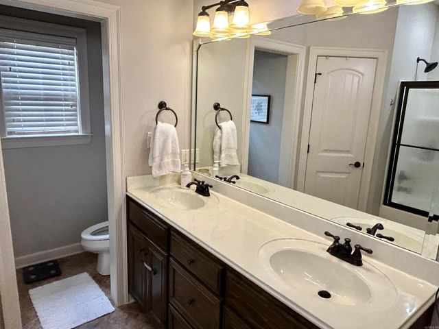 53 Oak Tree Circle, Conway, AR 72032