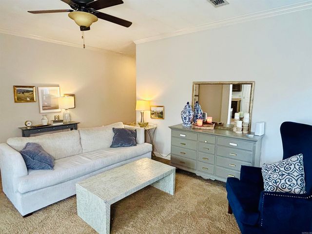 53 Oak Tree Circle, Conway, AR 72032