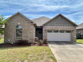 53 Oak Tree Circle, Conway, AR 72032