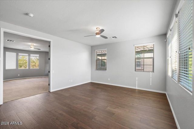 3734 E MATTHEW Drive, Phoenix, AZ 85050