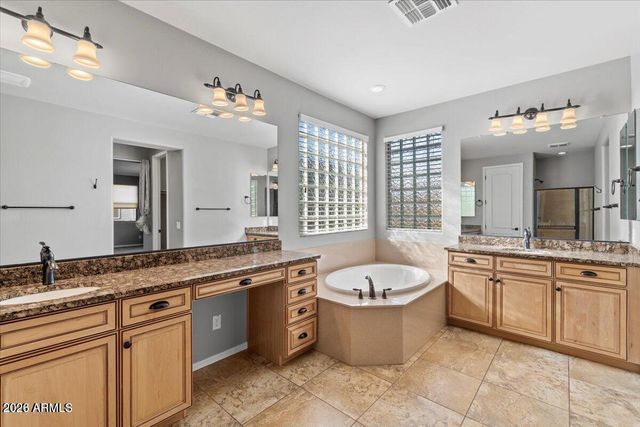 3734 E MATTHEW Drive, Phoenix, AZ 85050