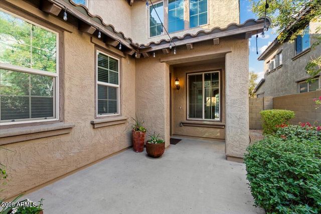 3734 E MATTHEW Drive, Phoenix, AZ 85050