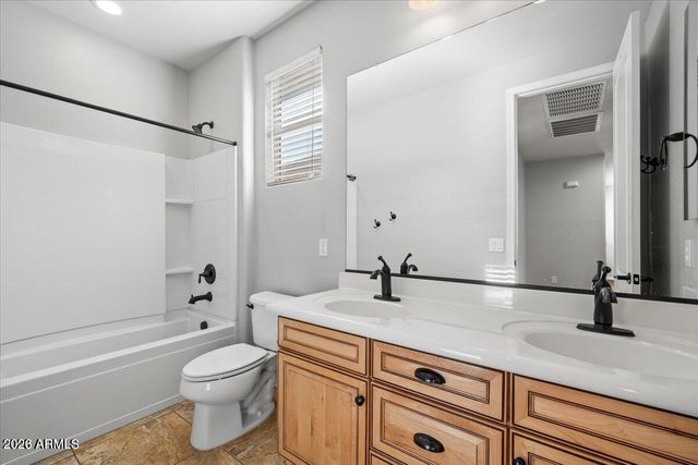 3734 E MATTHEW Drive, Phoenix, AZ 85050