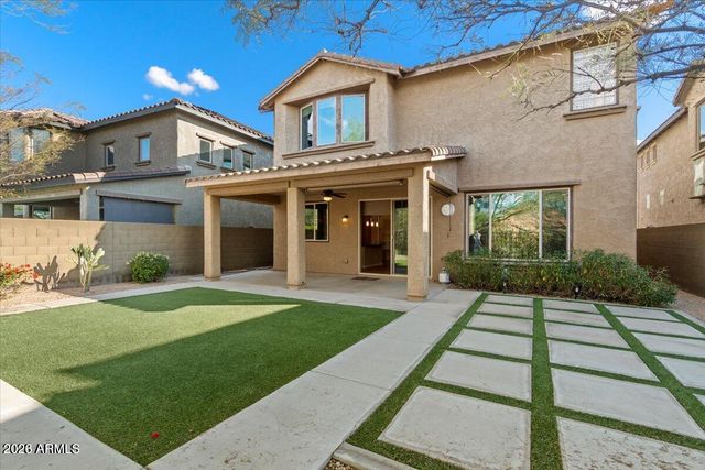 3734 E MATTHEW Drive, Phoenix, AZ 85050