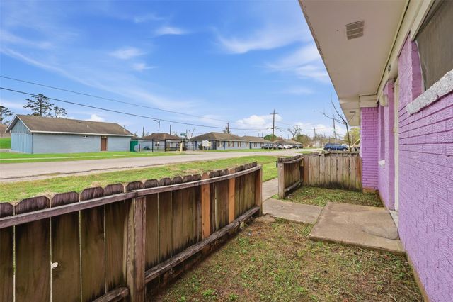 7823 Glass Street, Houston, TX 77016