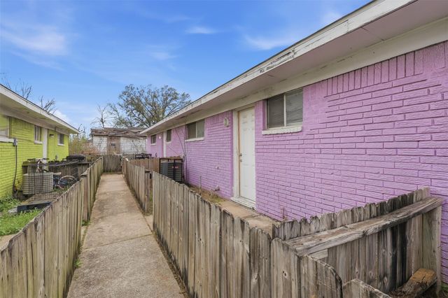 7823 Glass Street, Houston, TX 77016