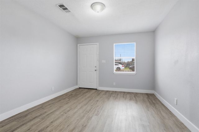 7823 Glass Street, Houston, TX 77016