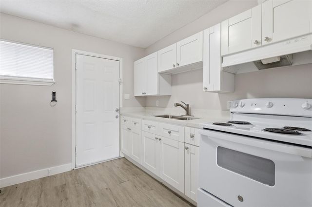 7823 Glass Street, Houston, TX 77016