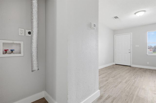 7823 Glass Street, Houston, TX 77016