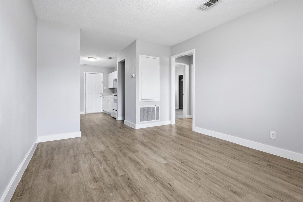 7823 Glass Street, Houston, TX 77016