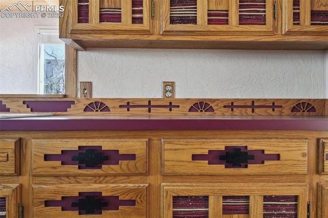 1055 N 18th Street, Colorado Springs, CO 80904