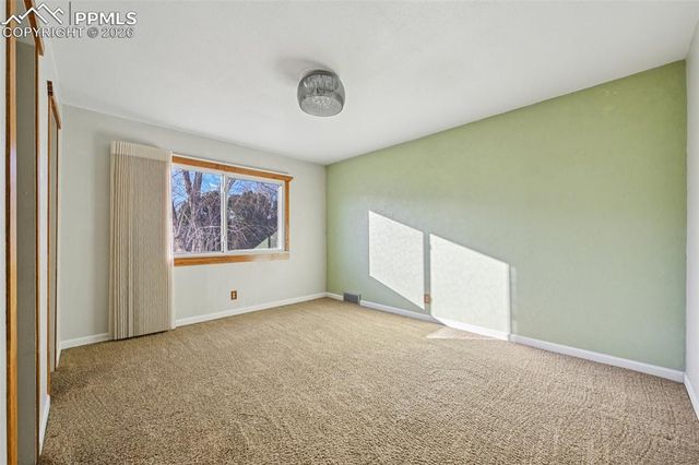 1055 N 18th Street, Colorado Springs, CO 80904