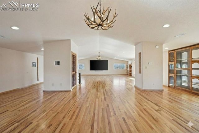 1055 N 18th Street, Colorado Springs, CO 80904