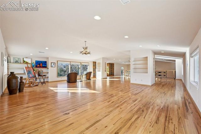 1055 N 18th Street, Colorado Springs, CO 80904