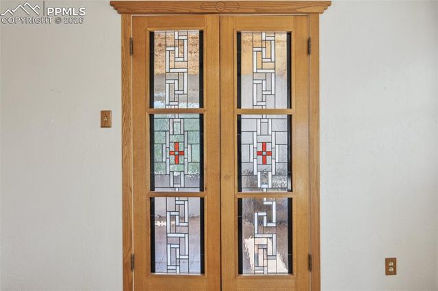 1055 N 18th Street, Colorado Springs, CO 80904