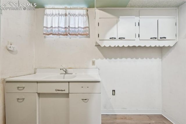 1055 N 18th Street, Colorado Springs, CO 80904