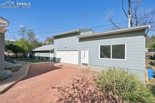 1055 N 18th Street, Colorado Springs, CO 80904