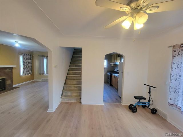 8238 Fisher Avenue, Warren, MI 48089