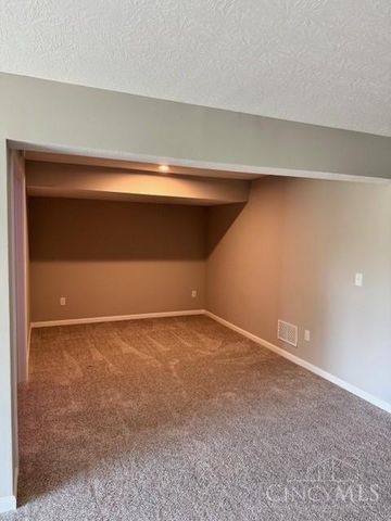 4377 Waters Edge Lane, Turtle Creek Twp, OH 45036