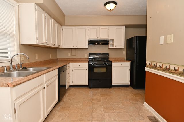 10 Thurman Drive, Whiteland, IN 46184
