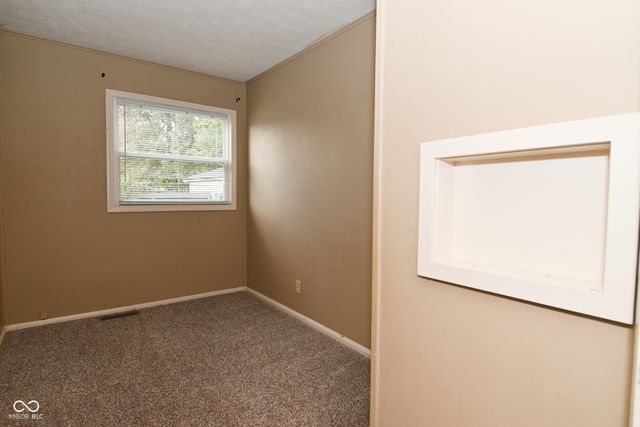 10 Thurman Drive, Whiteland, IN 46184