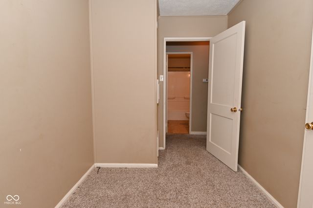 10 Thurman Drive, Whiteland, IN 46184
