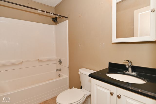 10 Thurman Drive, Whiteland, IN 46184