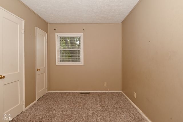 10 Thurman Drive, Whiteland, IN 46184