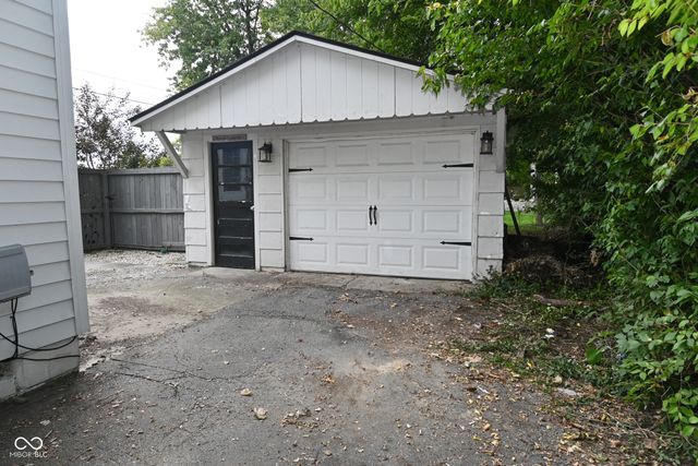 10 Thurman Drive, Whiteland, IN 46184