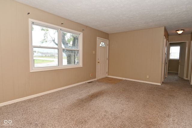 10 Thurman Drive, Whiteland, IN 46184