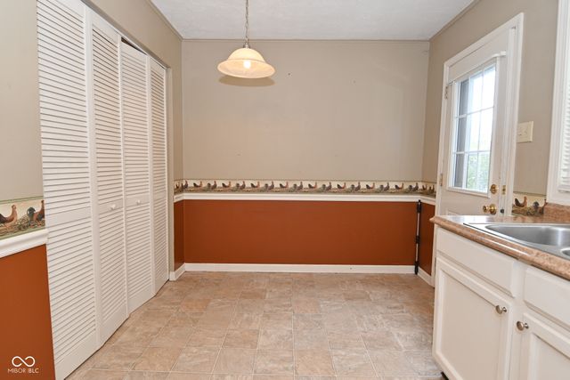 10 Thurman Drive, Whiteland, IN 46184