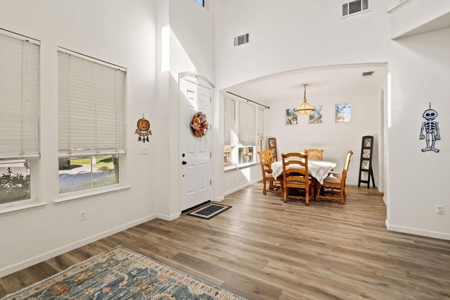 46 Bascom Ct, Sacramento, CA 95835