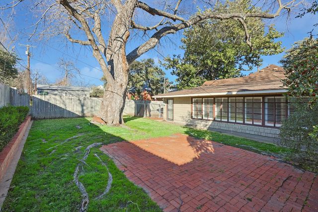 4317 Pershing Avenue, Fort Worth, TX 76107