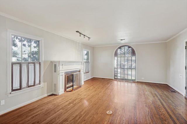4317 Pershing Avenue, Fort Worth, TX 76107