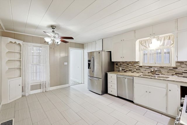 4317 Pershing Avenue, Fort Worth, TX 76107