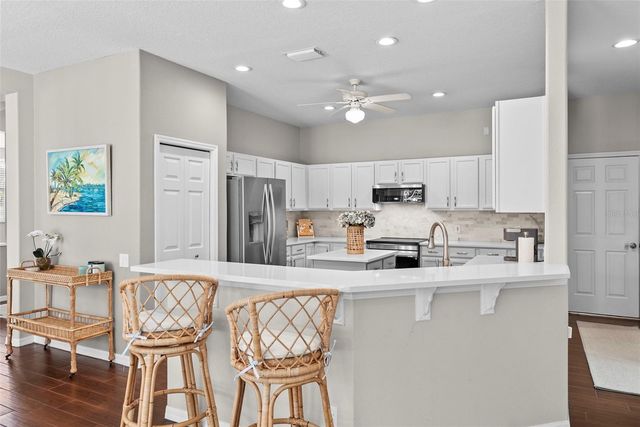 519 HARBOR GROVE CIRCLE, Safety Harbor, FL 34695
