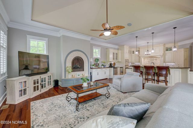 281 Red Fox Run Drive, Wallace, NC 28466