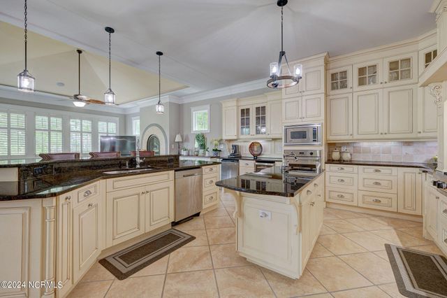 281 Red Fox Run Drive, Wallace, NC 28466