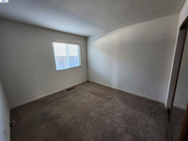 18775 E Cavendish Dr, Castro Valley, CA 94552