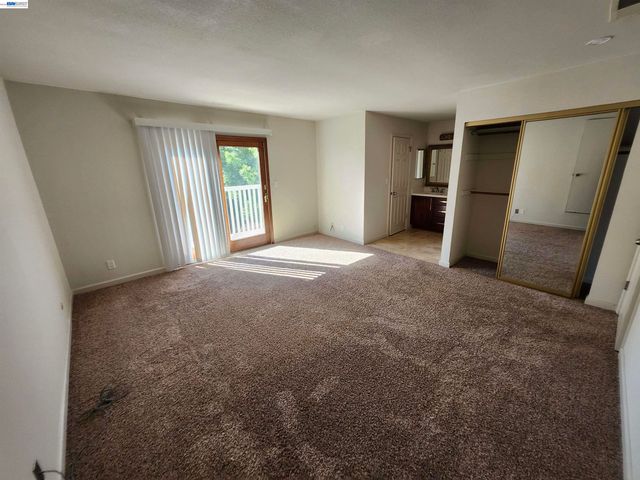18775 E Cavendish Dr, Castro Valley, CA 94552